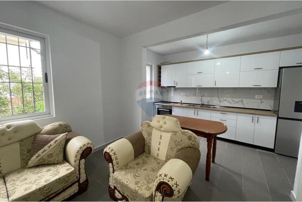 Villa in Affitto Rotatoria di Shkozes