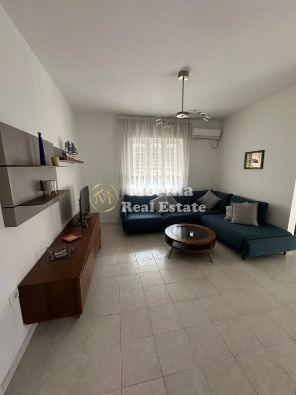 Affitto, Appartamento 2+1, vicino al Mercato Nuovo, 700 euro/mese