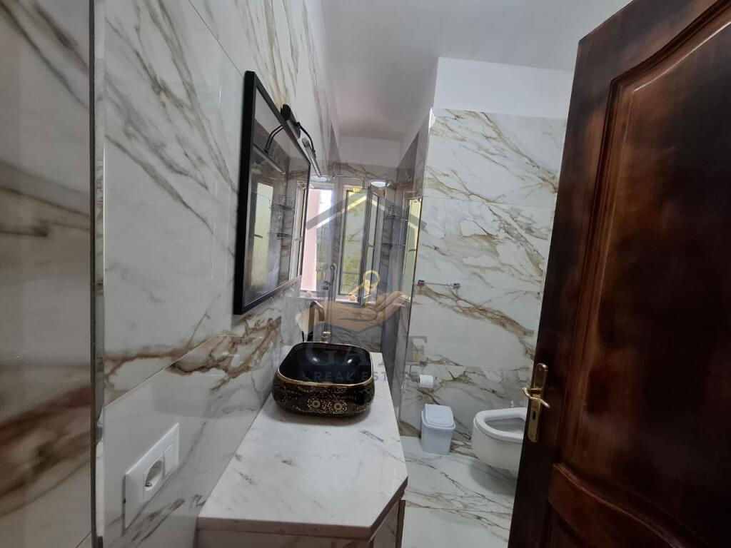 🏡 Appartamento 2+1+2 Bagni con Vista Magica sul Mare – Villa Zogu 🌊