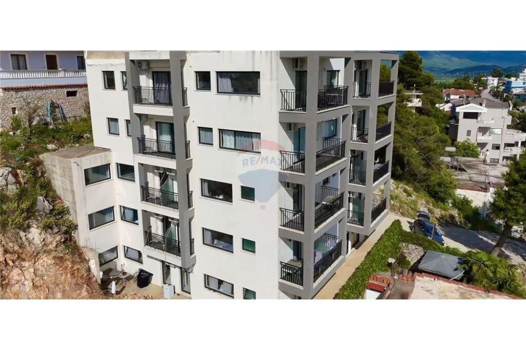 Garsoniere - Për Shitje - Rruga Mitat Hoxha, Sarandë