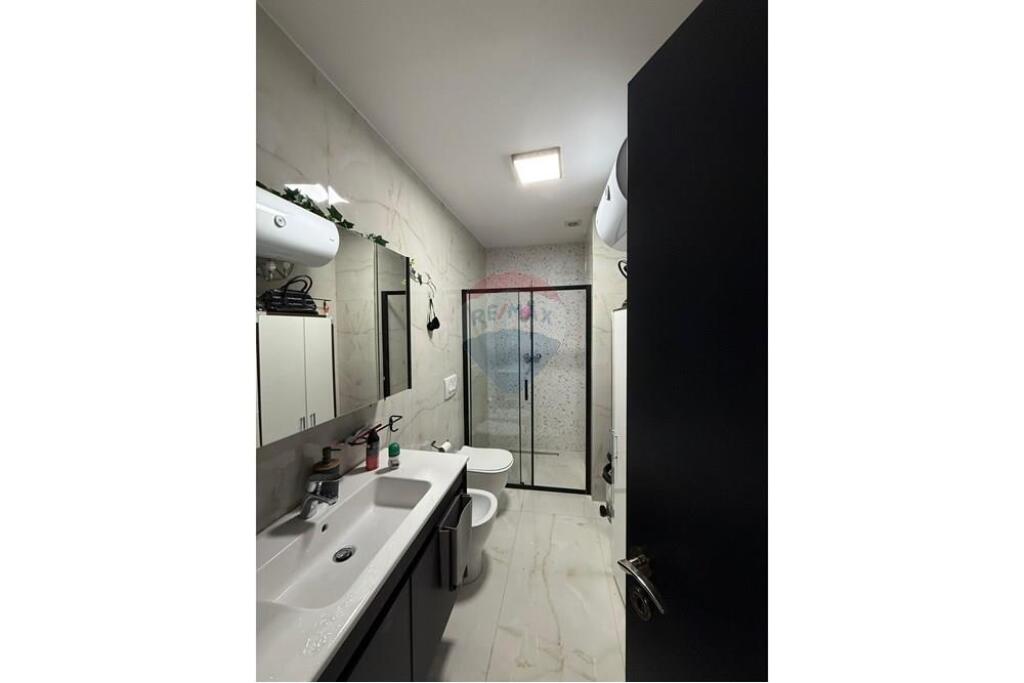 Shitet Apartament në Kompleksin Fiori di Bosco!