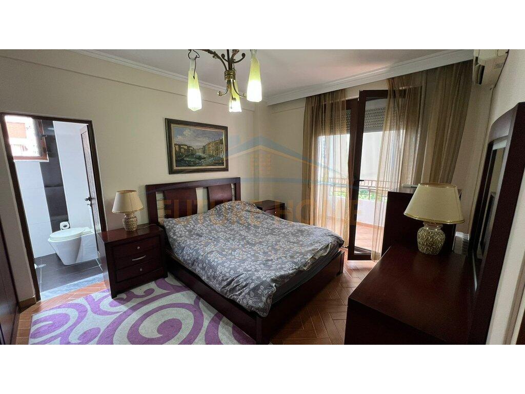 In vendita, Appartamento 3+1+2, Via Siri Kodra, Tirana
