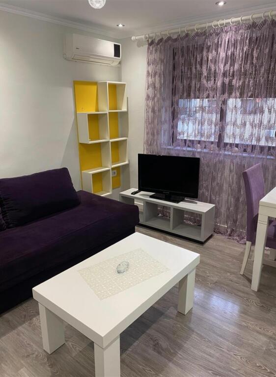 Appartamento 2+1 in affitto in Via Xhanfize Keko, Porcelan vicino a uet  Prezzo: 550 mila lek