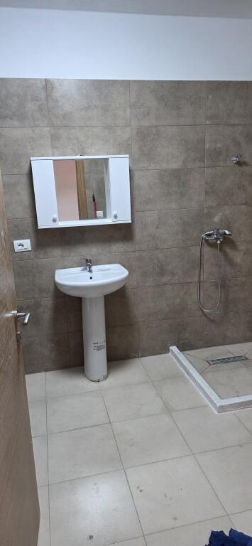 Appartamento in affitto 3+1 +2 Bagni e Balcone