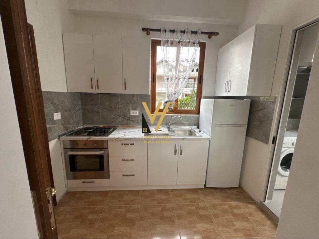 APPARTAMENTO 1+1+BLK IN AFFITTO A ZOGU I ZI 450 EURO