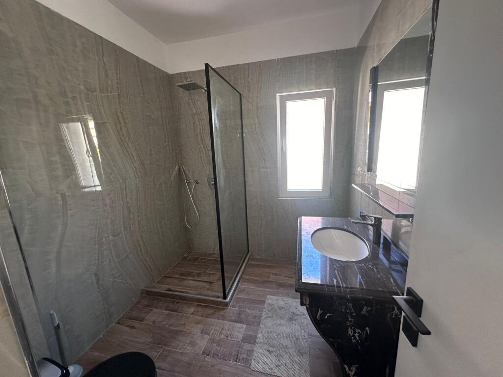 Jepet me qera Apartament 2+1+2 Lake Land Farkë , Luxury🏠