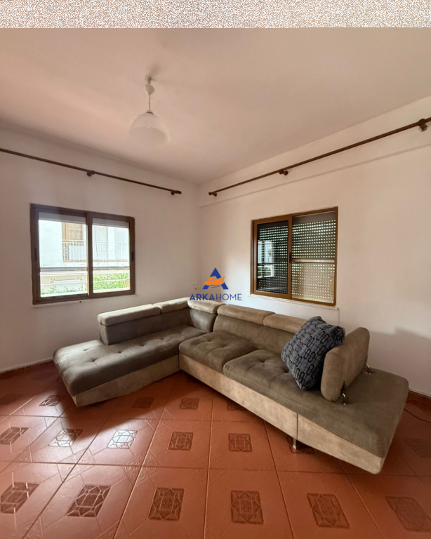 AFFITTASI APPARTAMENTO 2+1+BALCONE "VICINO A UET,PORCELLANA" 450 EURO