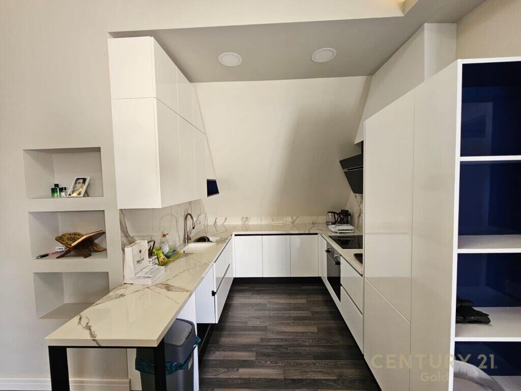 Appartamento 3+1+2 in vendita al Lago Secco