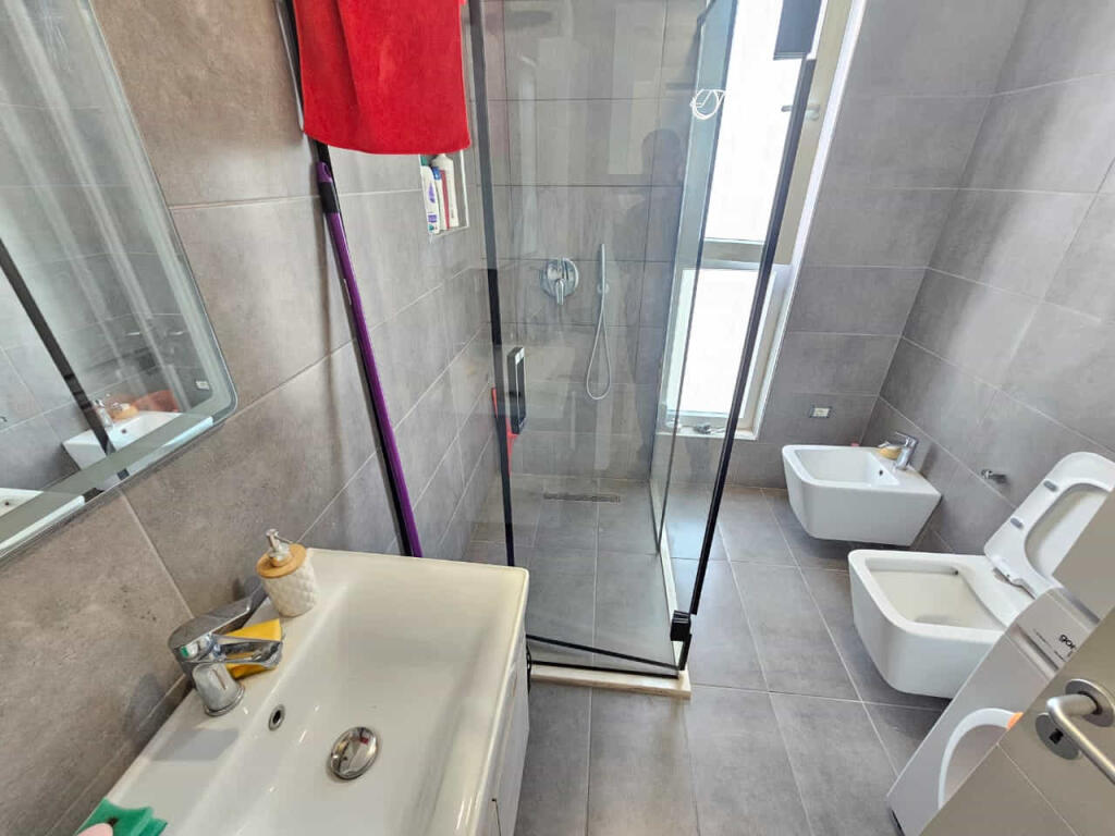 Apartament me Qera 2+1 tek Ish Fusha e Aviacionit (ID B2201515) Tirane