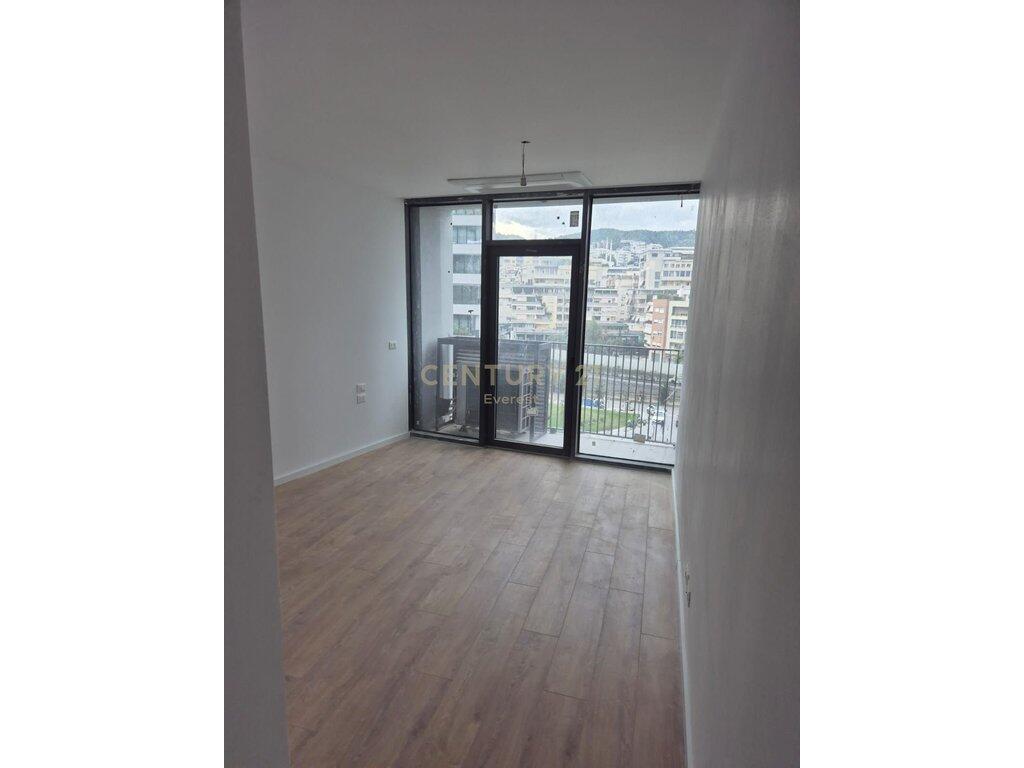 LAKE VIEW, AFFITTO APPARTAMENTO/UFFICIO 2+1+2!