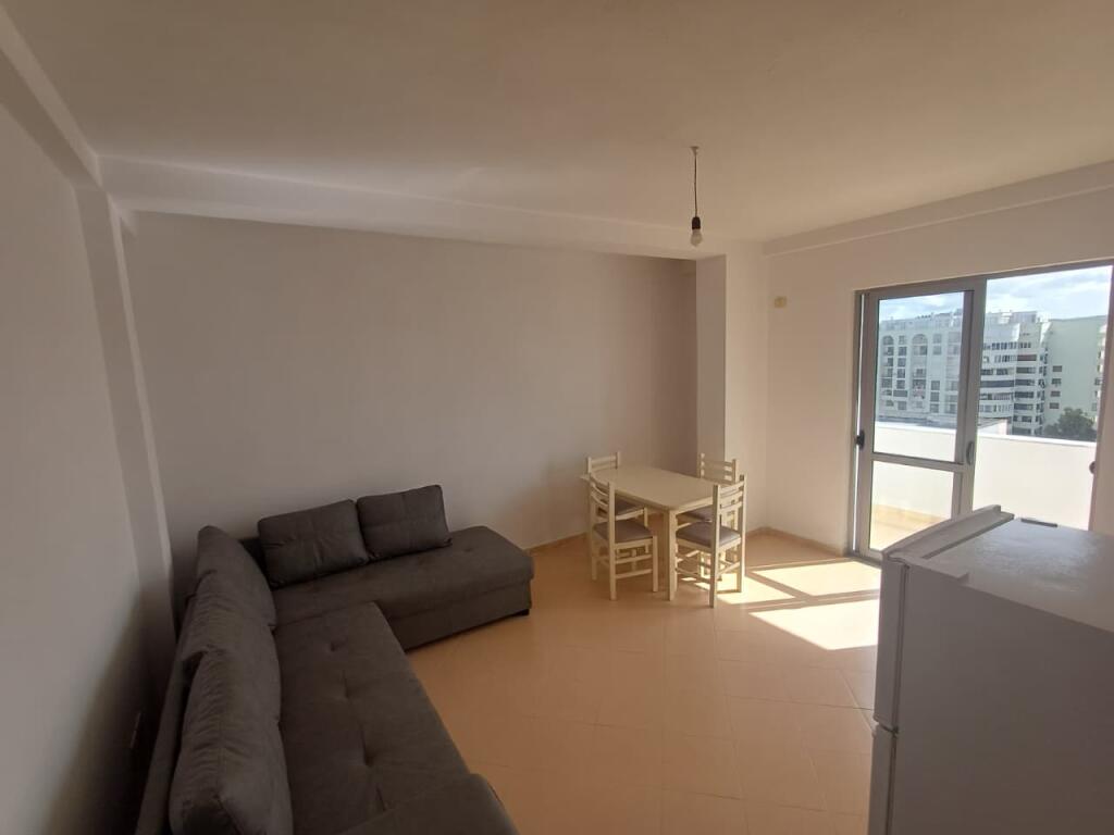 CASA IN AFFITTO 2+1+2 BALCONI