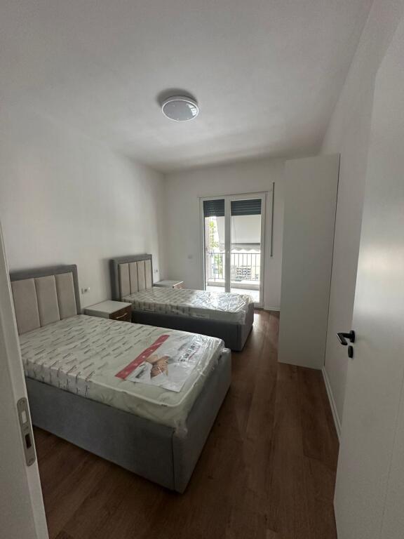 Super appartamento in affitto 3+1+2+balcone a Kamez