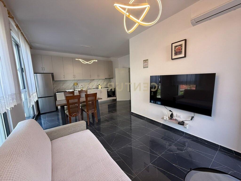 Ofrohet apartament 2+1 me Qira tek ASL2