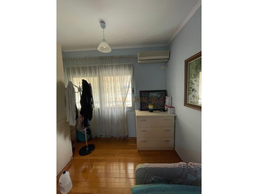 In vendita, Appartamento 2+1, Via Bill Klinton, Tirana