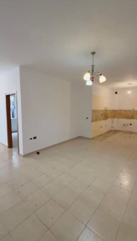 Apartment 3+1 for sale, Near Kodra e Diellit, Super Location