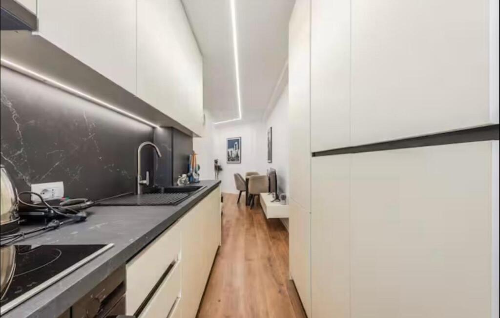Affittasi appartamento 1+1, Via Myslym shyr, via islam alla Prezzo: 700 euro
