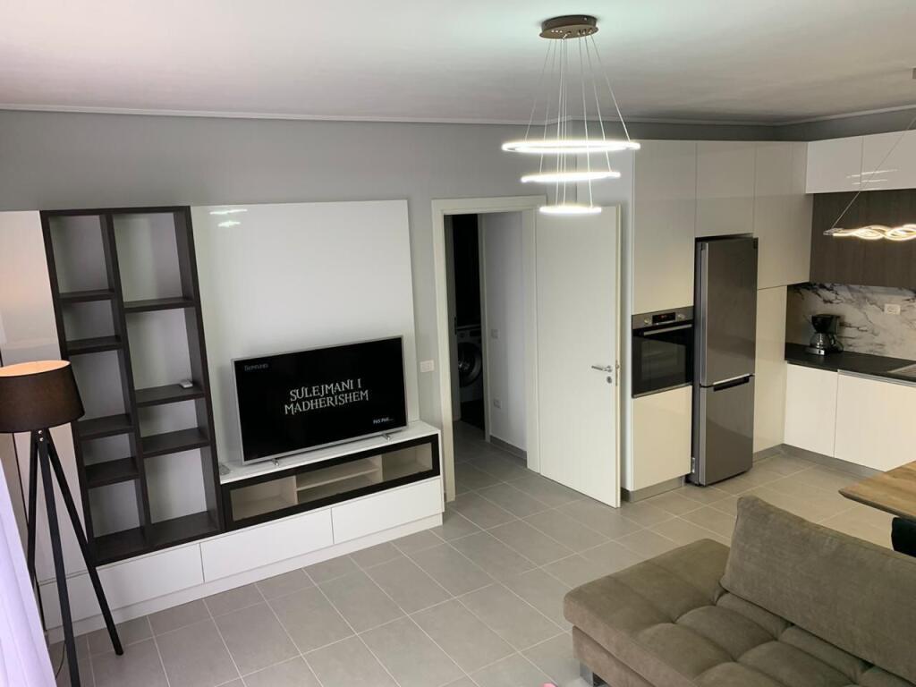Appartamento 2+1 in affitto, Lago Secco, alla fine della via Peti  Prezzo: 600 euro con parcheggio incluso nel prezzo 