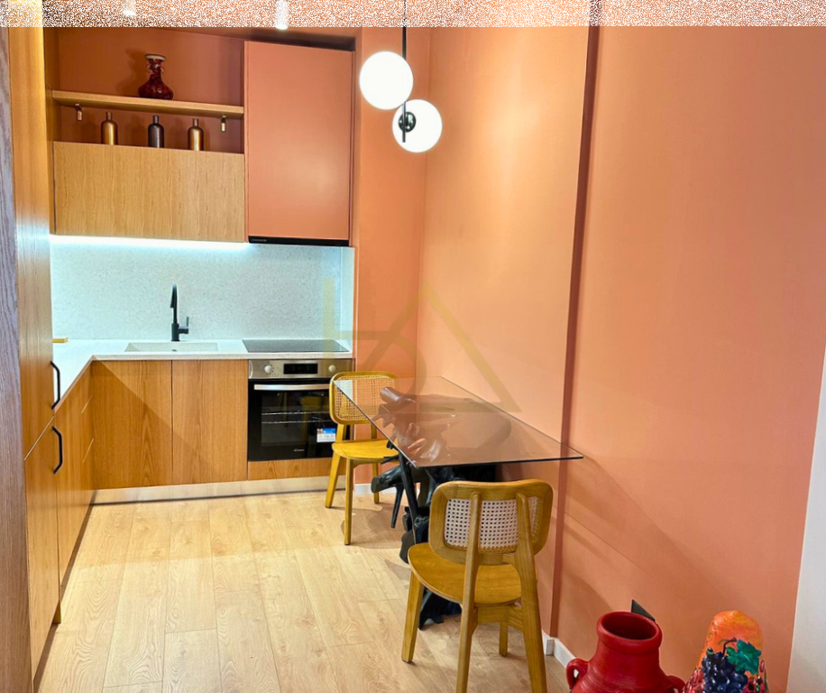 Jepet me Qira – Apartament Elitar, Square 21