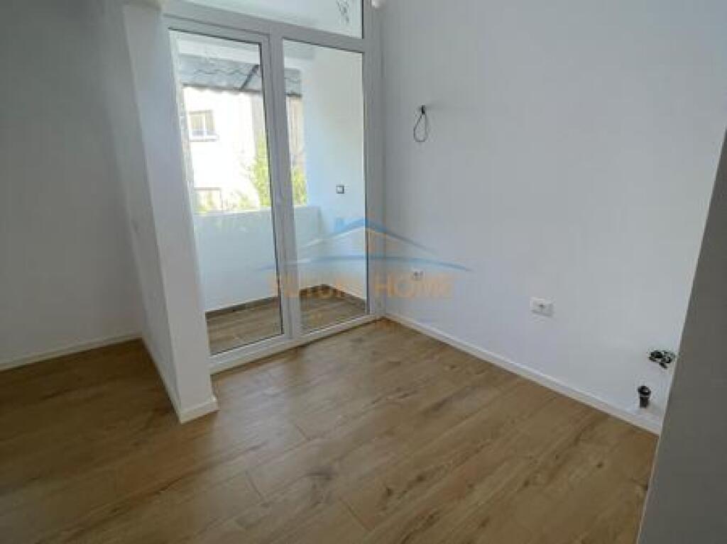 Shitet, Apartament 2+1, Ali Demi, Tirane.