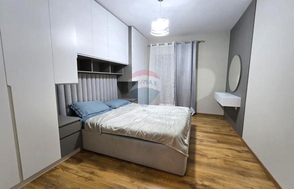 2+1+ post parkimi/ qira te Kompleksi Delijorgji