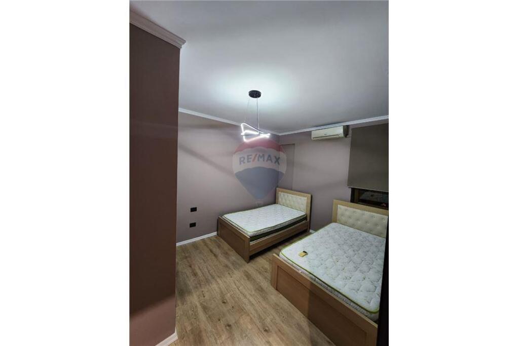 APARTAMENT 3+1+2 PER QIRA TE 21 DHJETORI