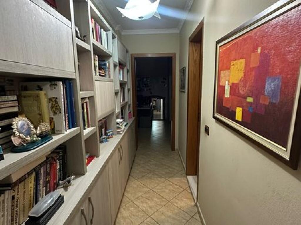 Shitet, Apartament 3+1+2+Verande, Ali Dem, Tiranë.