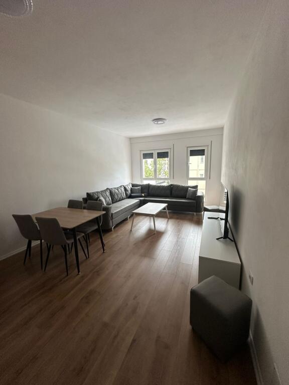 Super appartamento in affitto 3+1+2+balcone a Kamez