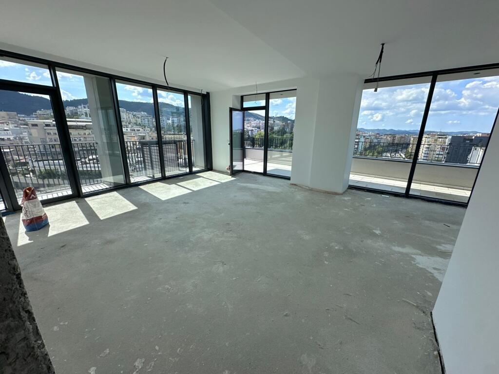 Vendesi Appartamento 3+1+2, Lake View Residence