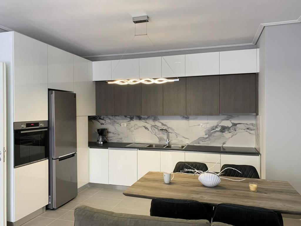 Appartamento 2+1 in affitto, Lago Secco, alla fine della via Peti  Prezzo: 600 euro con parcheggio incluso nel prezzo 