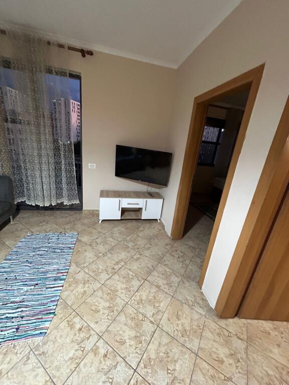 Affittasi Appartamento 2+1+1 Balcone