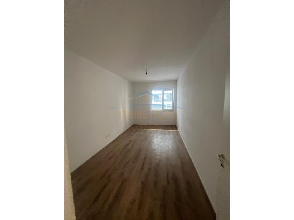 In vendita, Appartamento 2+1, Complesso Univers City, Tirana.