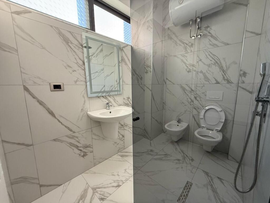 APARTAMENT PER SHITJE DURRES 2+1