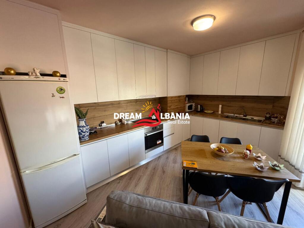 Appartamento 1+1 in vendita vicino a Harry Fultz, in Via Asim Vokshi (ID 41111161)