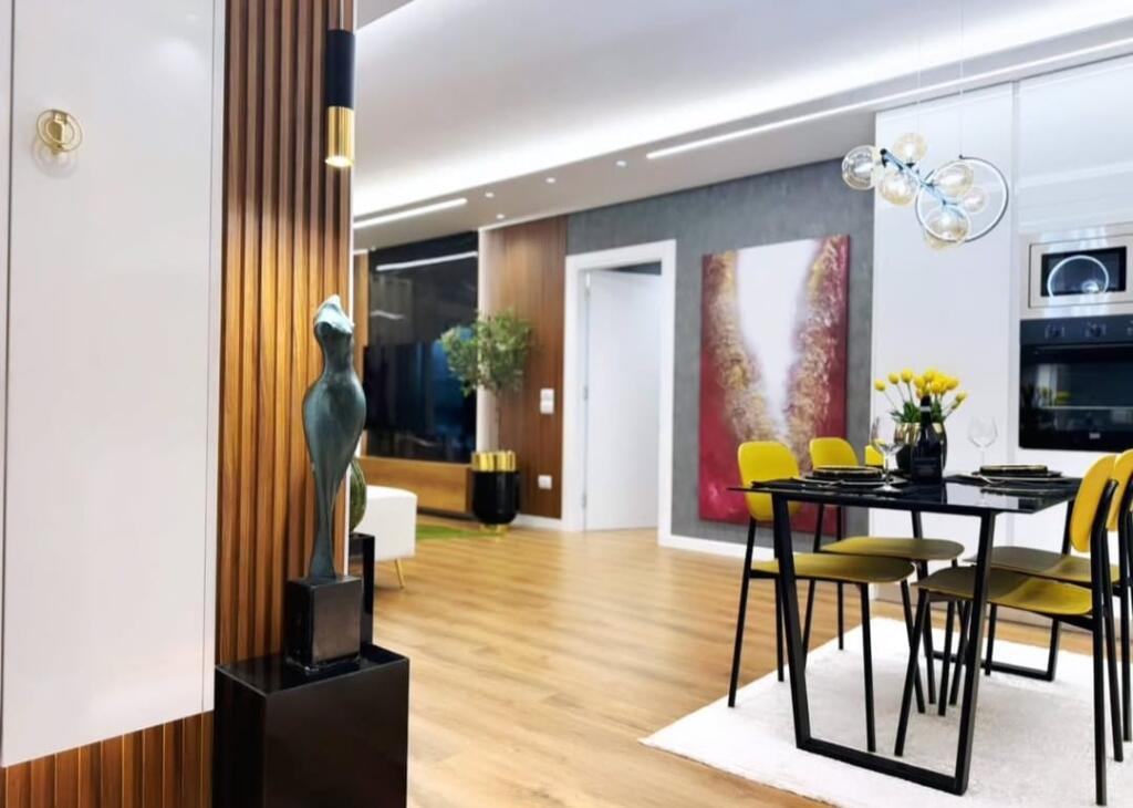 PRANE LIQENT, PA MALORE Shesim super apartament 2+1+2