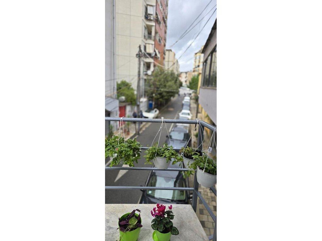 Monolocali in Affitto – Via di Dibra