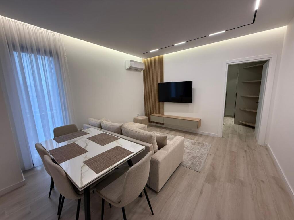 🏡 Affittasi Appartamento 1+1 📍 Don Bosko – vicino a Zogu i Zi, vicino all'Artista💶 700 € / mese