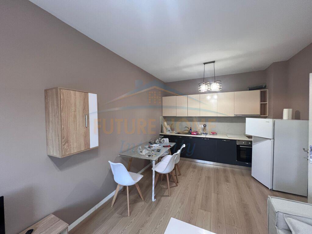 Affitto, Appartamento 1+1, Complesso ASL 2, Tirana.