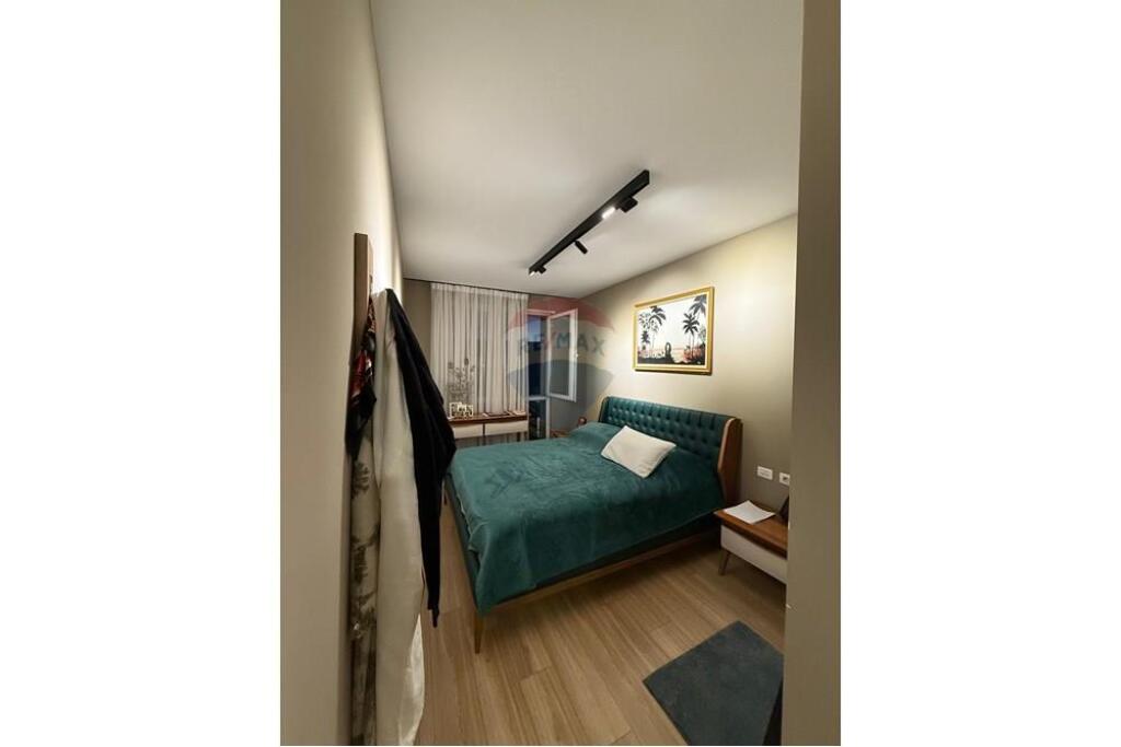 Shitet Apartament në Kompleksin Fiori di Bosco!
