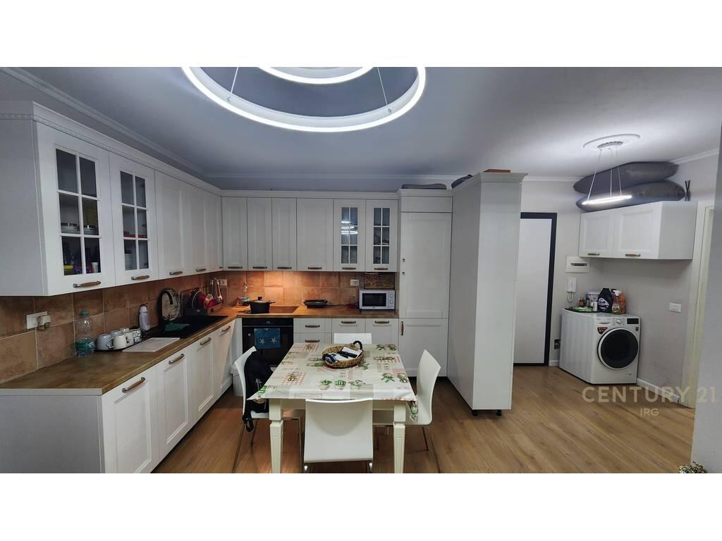 VENDIAMO APPARTAMENTO 1+1 ARREDATO A YZBERISHT! 130.000 €