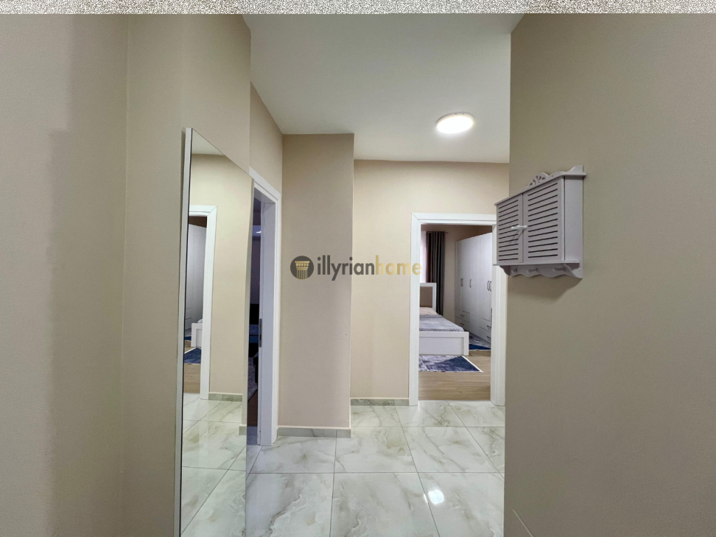 Appartamento 2+1+2 con Balconi in Vendita, Stadio “Gjorgji Kyçyku”, Pogradec
