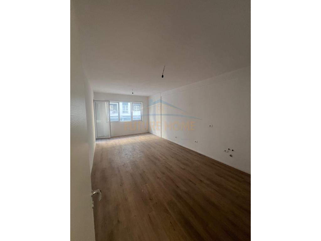 For sale, 2+1 Apartment, Univers City Complex, Tirana.