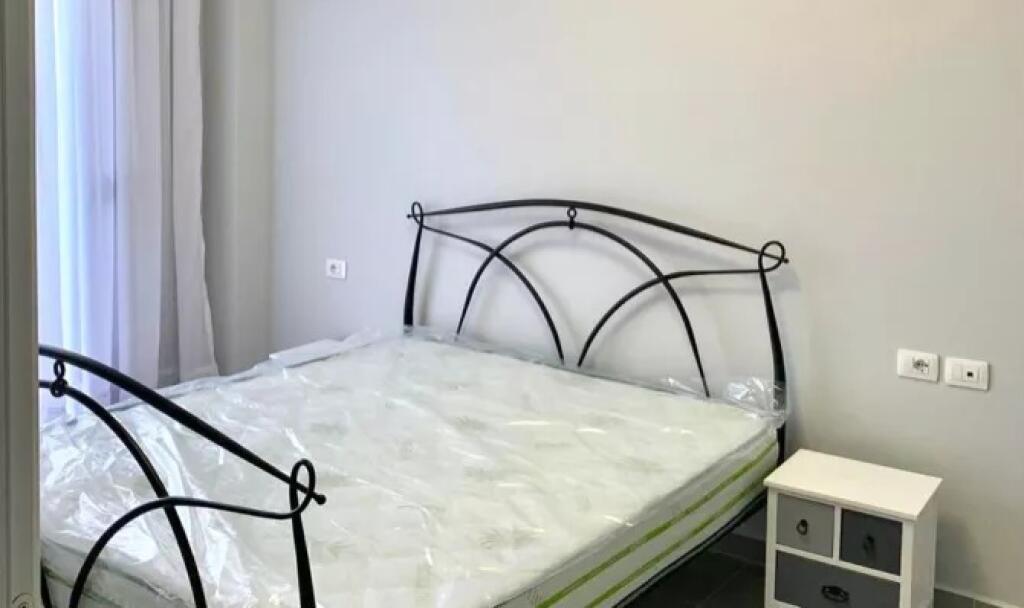 ✨Prima Volta in Affitto: *2+1+1 Posto Auto* *(📍Liqeni i Thate - Via Peti)* - P.4 - *600€/Mese* - S.100m² || Arredato nei Dettagli🔥