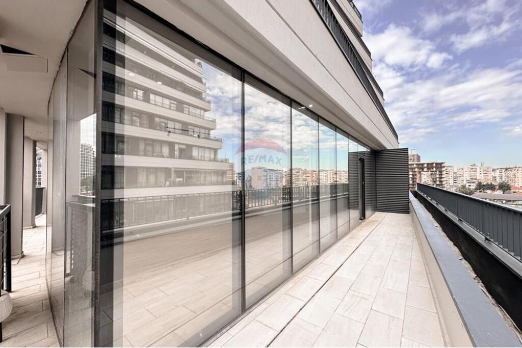 APARTMENT 2+1 LAKE VIEW