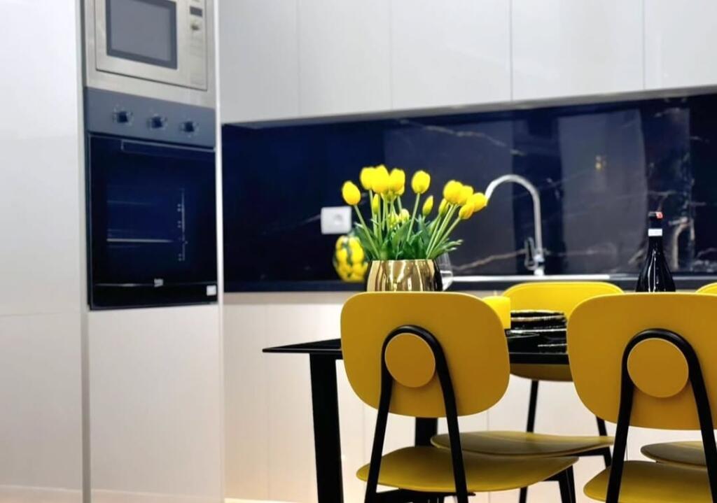 PRANE LIQENT, PA MALORE Shesim super apartament 2+1+2