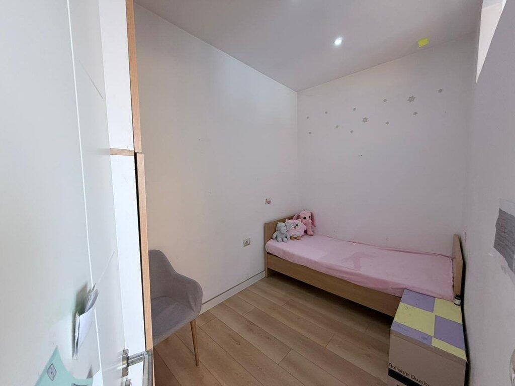 KAFE FLORA, VENDIAMO APPARTAMENTO 3+1 250,000 €