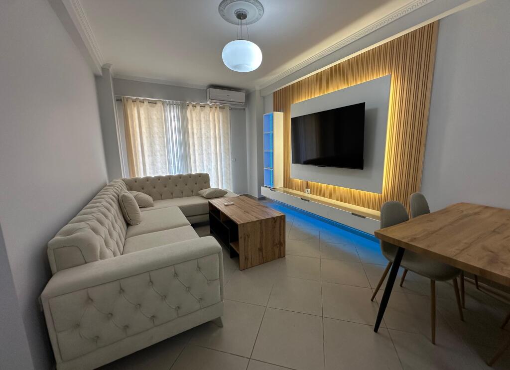 For rent apartment 2+1+2+parking space at Komuna Parisit