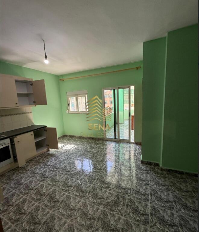 In vendita, Appartamento 3+1+2+BLK, Comune di Parigi, 248.000 Euro