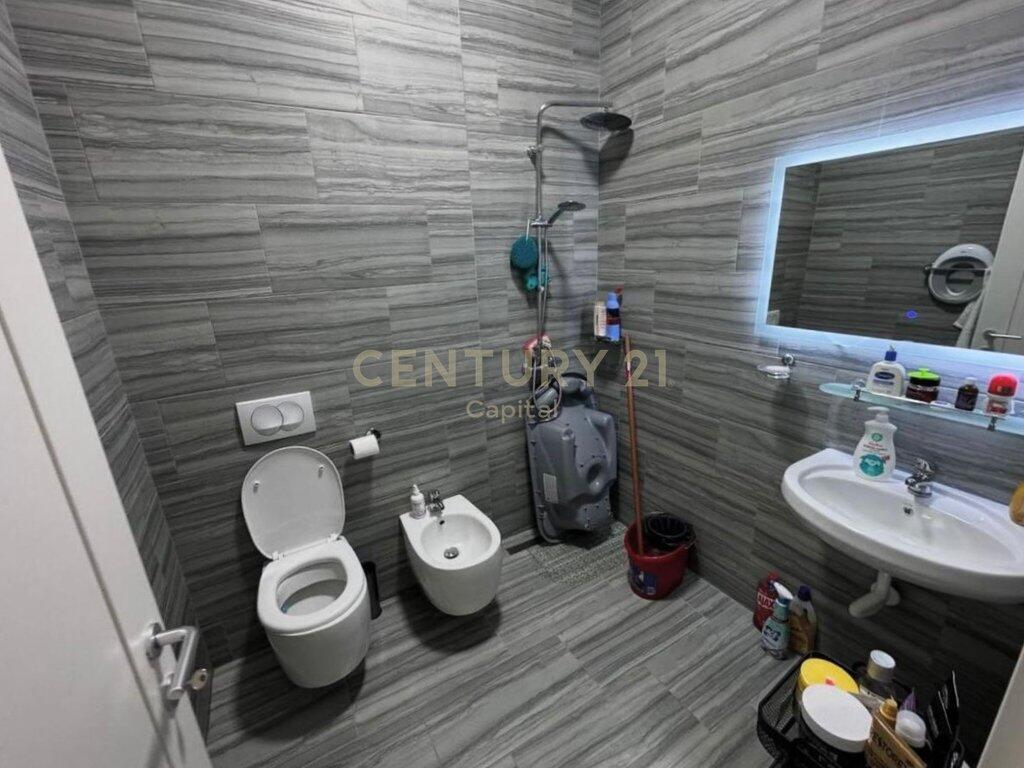 Super Apartment 2+1+2 fully furnished, near former Durrës Restaurant, Tirana 195,000 €