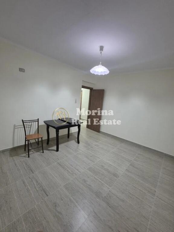 Qera, Apartament 1+1, Ali Demi , 400 euro/muaj