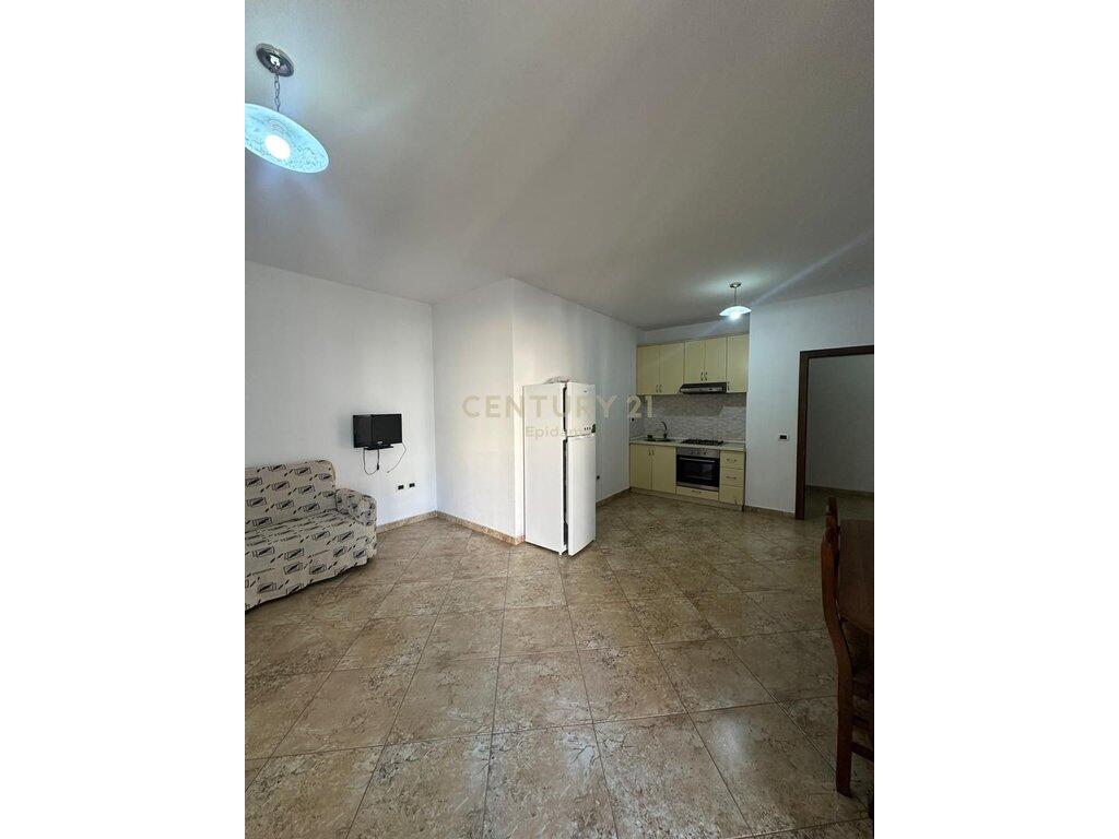 Appartamento 1+1 in affitto a Spiaggia Ruota Rossa, Durazzo